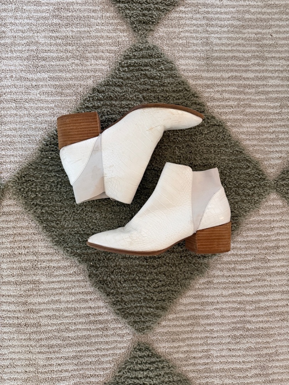 Chinese Laundry White Croc-Embossed Chelsea Ankle Boots